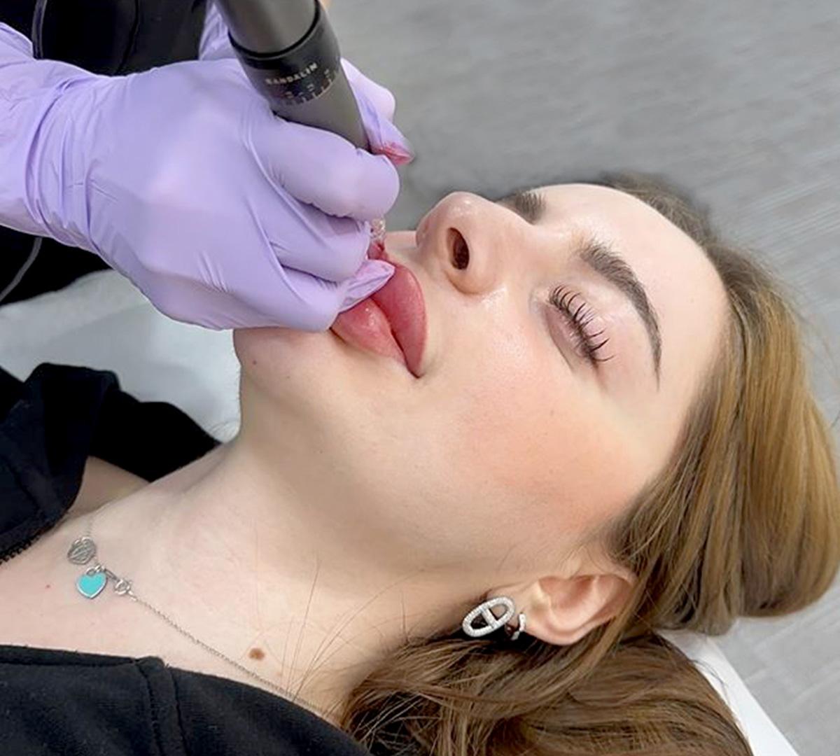 RED | Permanent Makeup-image