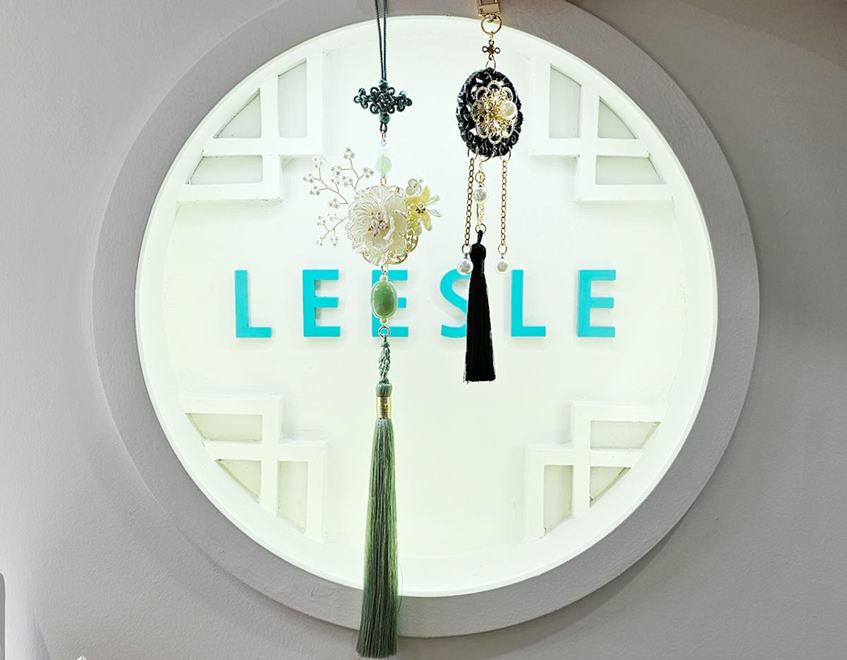 LEESLE