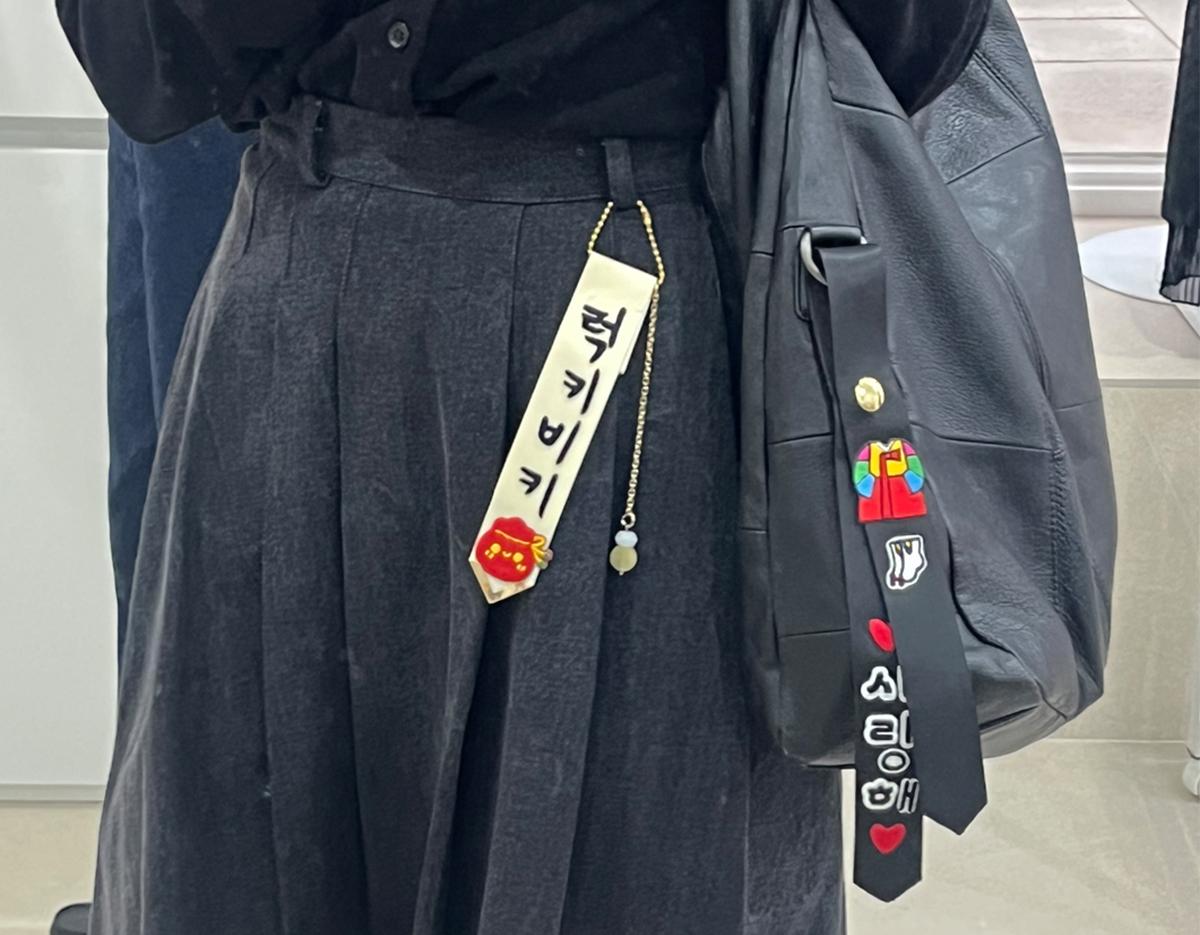 ⭐︎新品未使用⭐︎韓服 テンギとノリゲのおまけ付き リスル韓服 (LEESLE) ノリゲ＆テンギネームタグ作り - ソウル/韓国