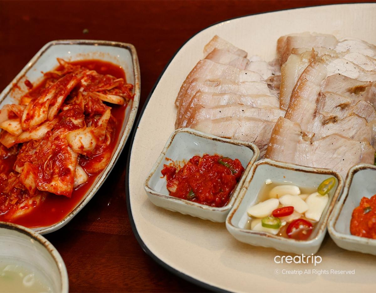 三峰嘮談店內與餐點照片1