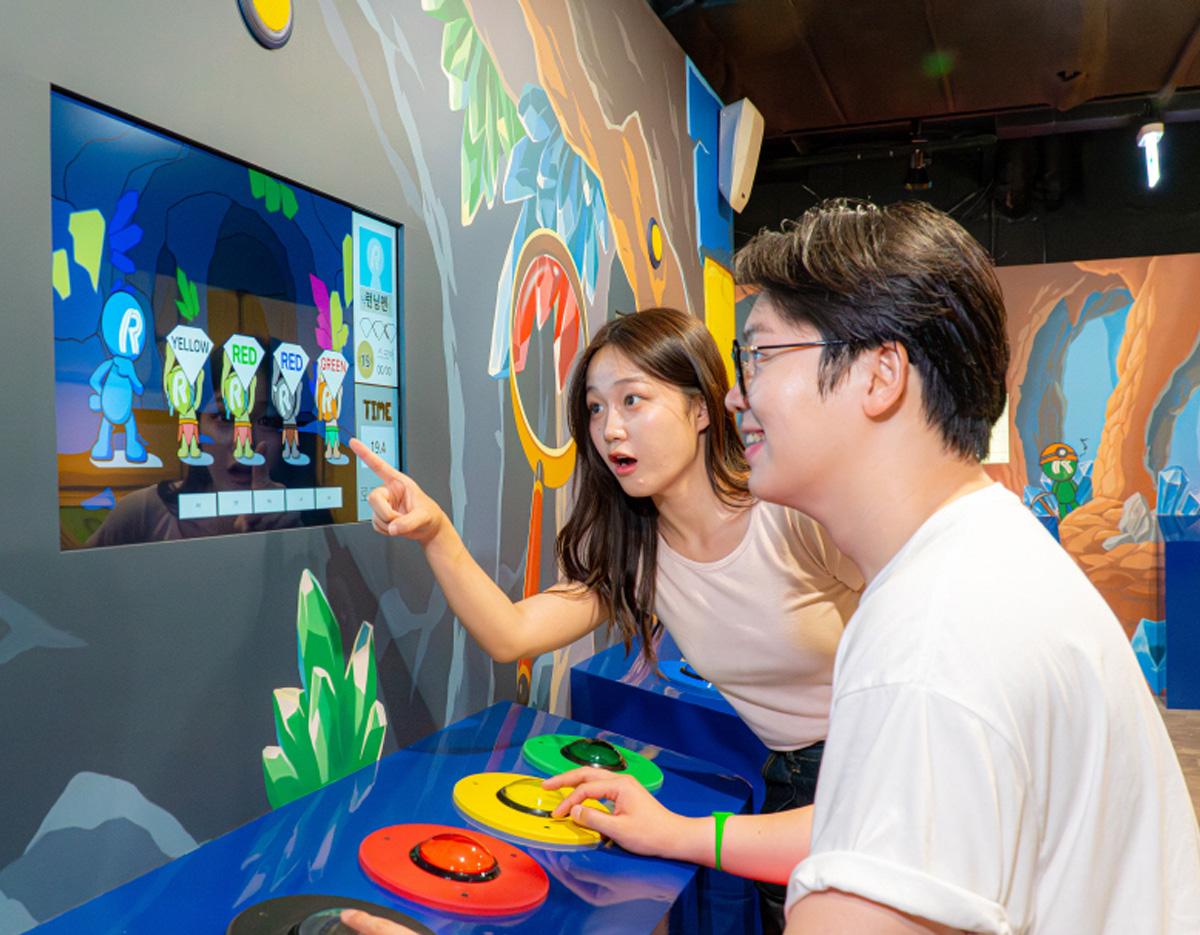 Insadong Running Man Themed Activity Experience Center Discount Ticket