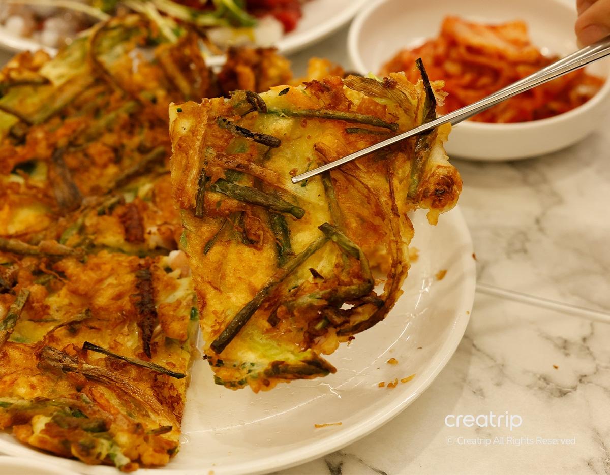 Shinchang Shinyukhoe bindaetteok