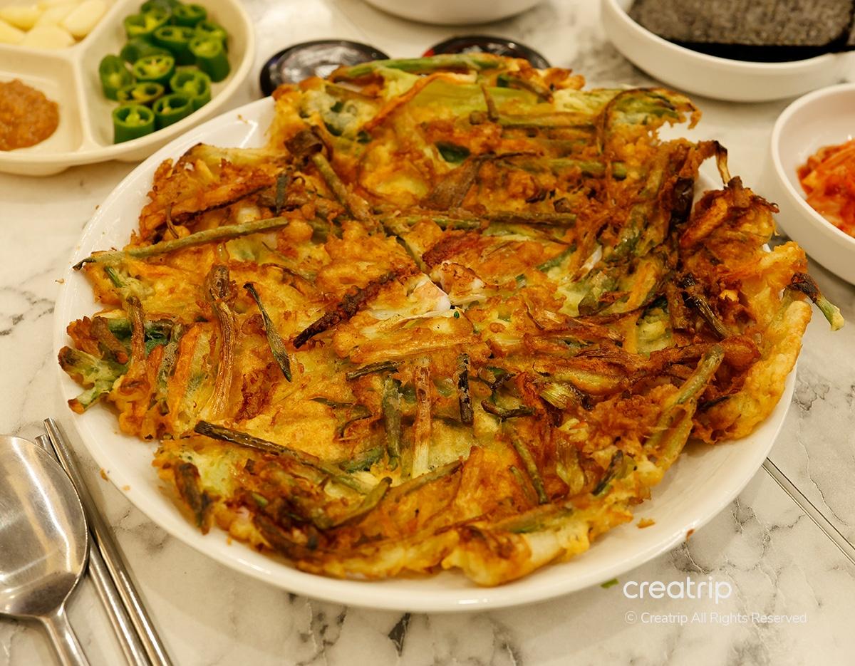 Shinchang Shinyukhoe bindaetteok