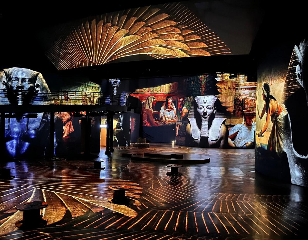 Nami Island & Autumn Maple Road & Theatre des Lumieres Day Tour from Seoul