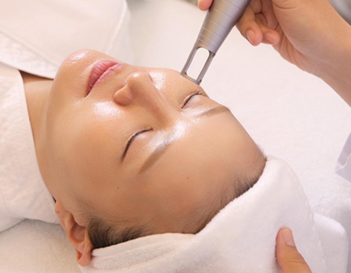 SHE'S Plastic Surgery