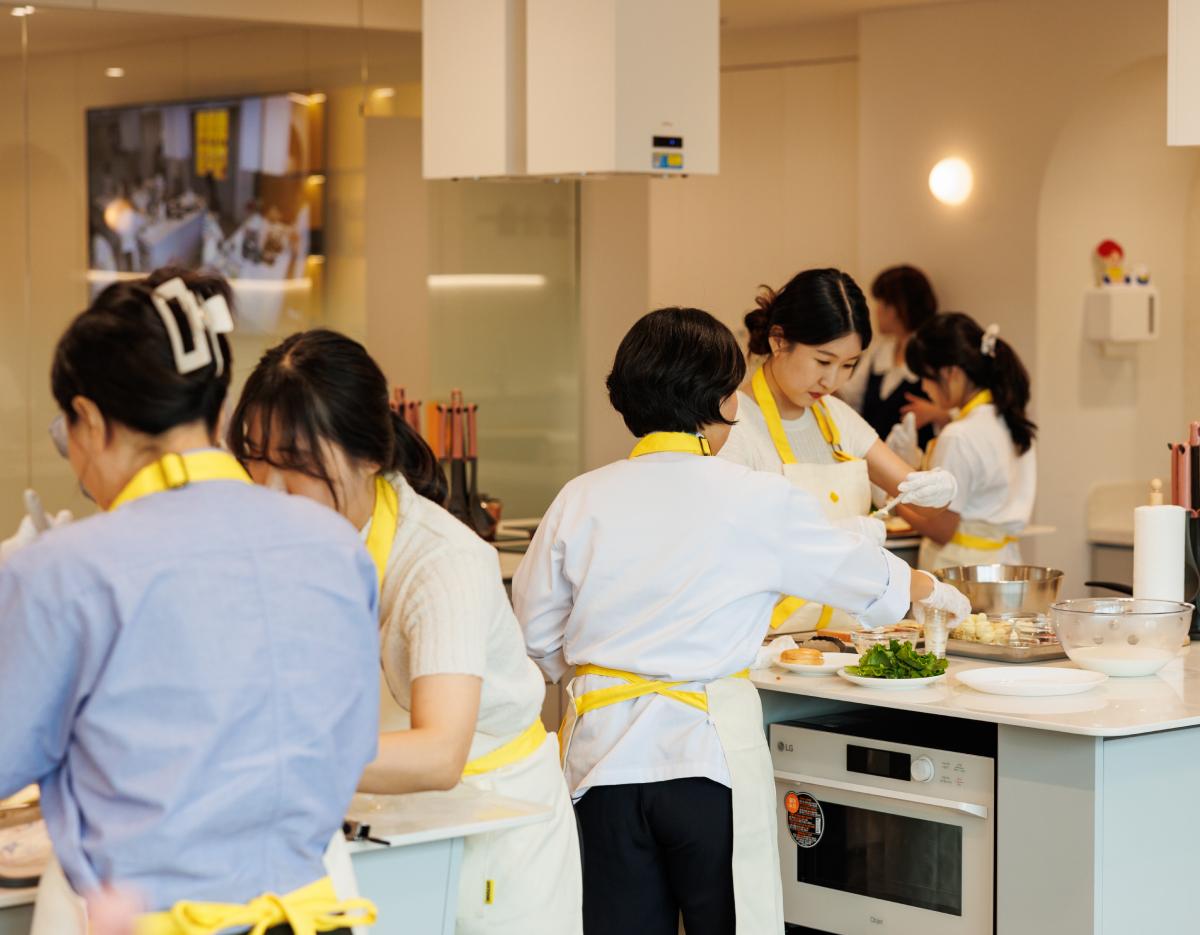 K-FOOD OKitchen Studio Busan