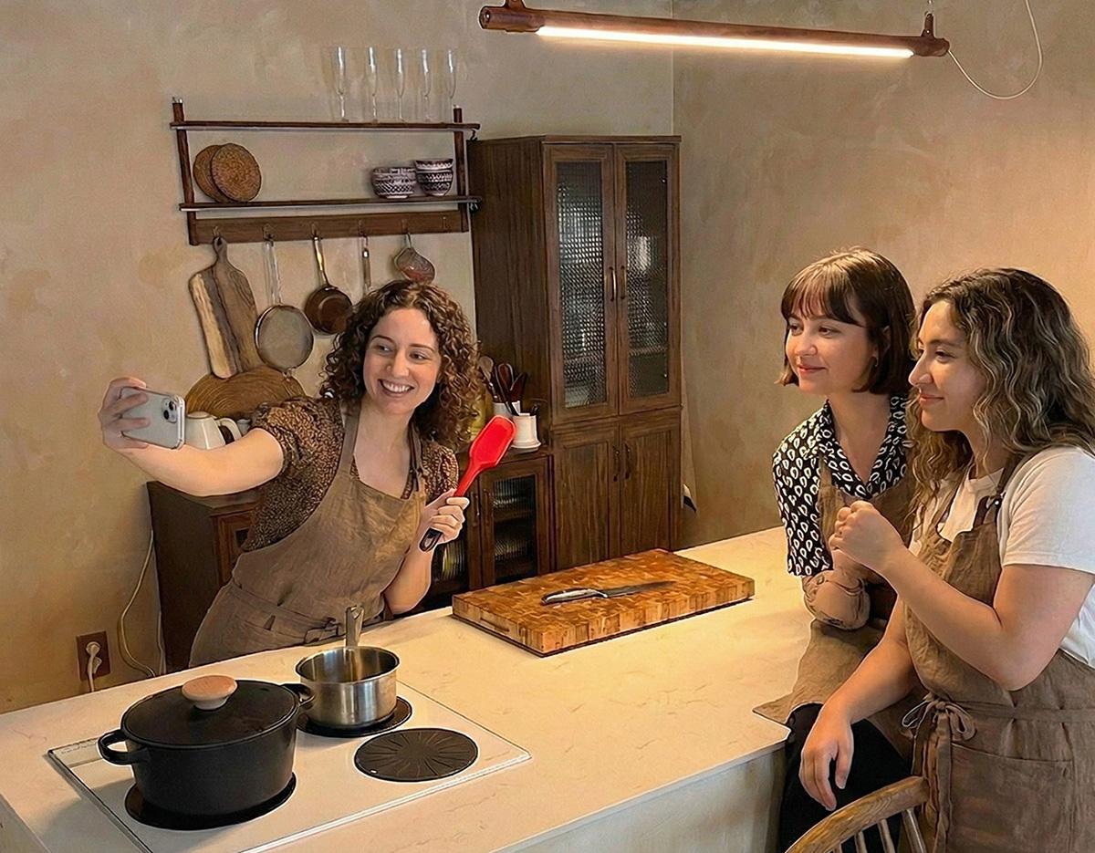 Eine Einladung in die Privatküche eines ehemaligen Michelin-Sternekochs: Heute Abend Dak-hanmari & Soju | Wangsimni 2