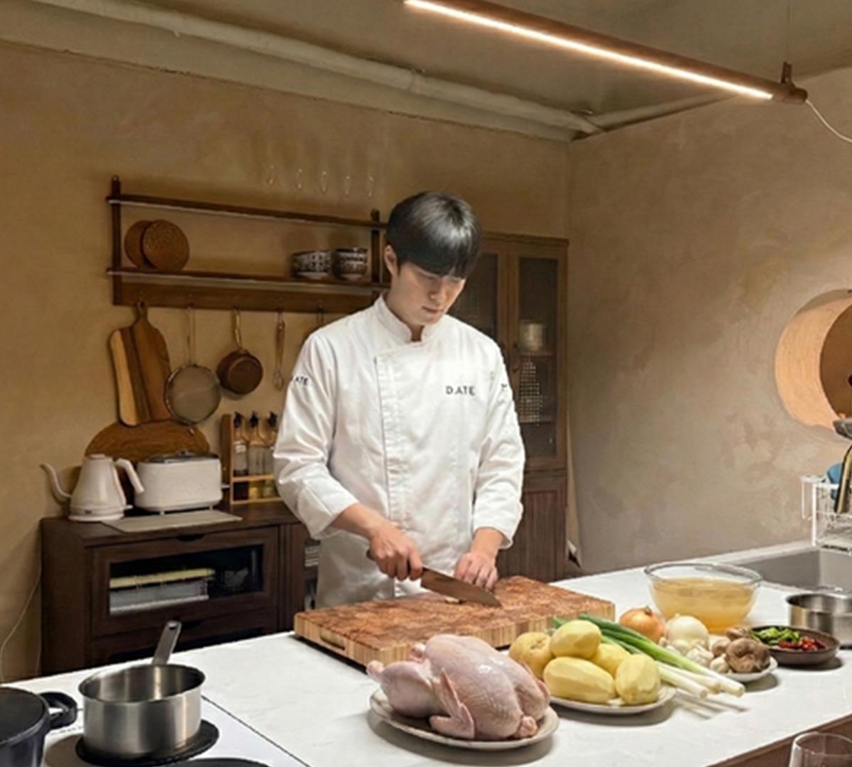 Eine Einladung in die Privatküche eines ehemaligen Michelin-Sternekochs: Heute Abend Dak-hanmari & Soju | Wangsimni 1