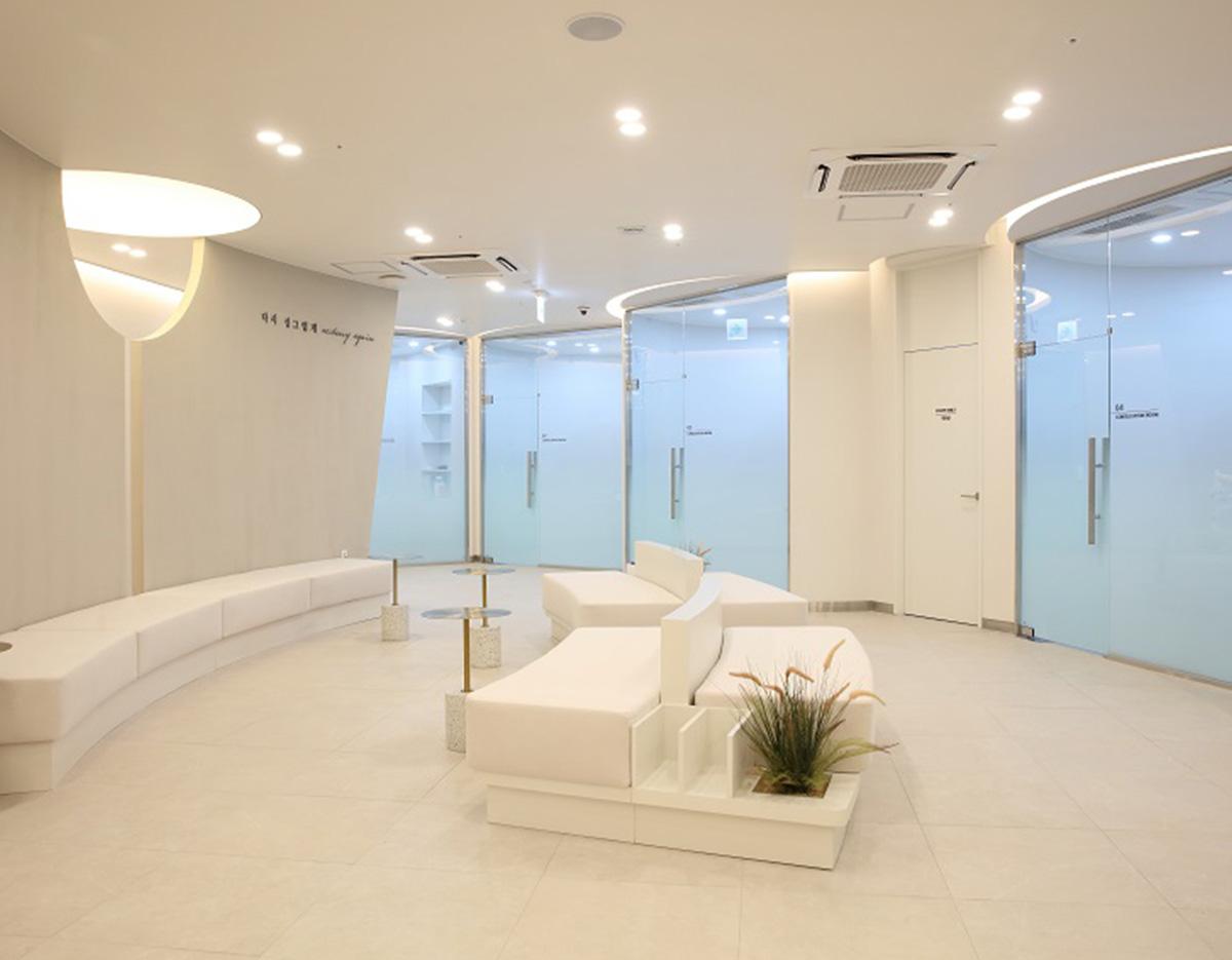 提供私人機場接送服務 | RE:BERRY Clinic麗貝瑞皮膚科（永宗島店） 3