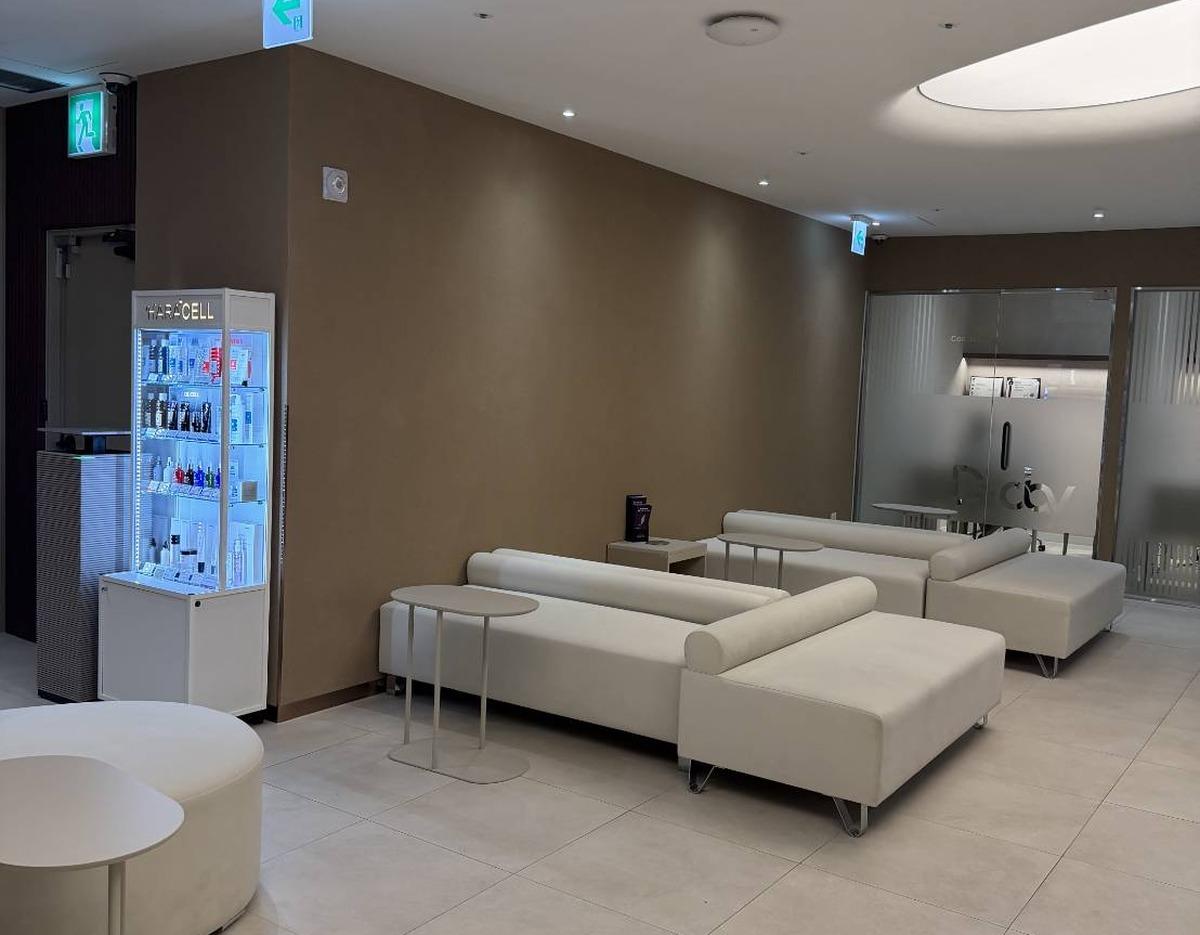 D-DAY Clinic Nampo interior