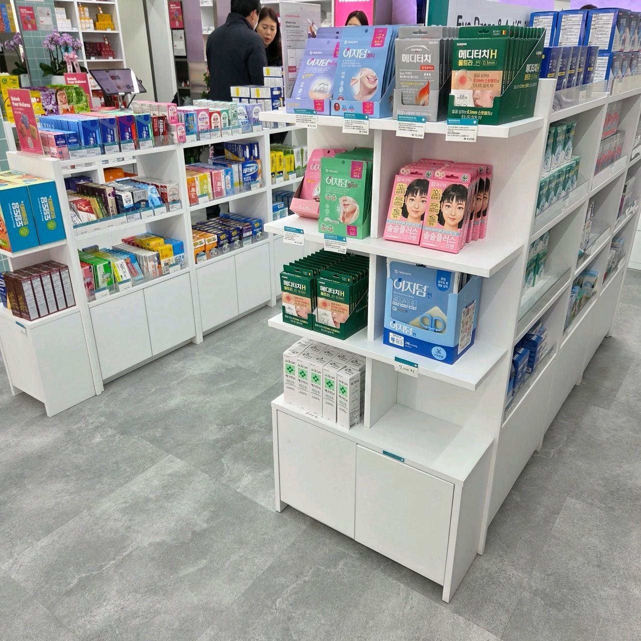 명동친한약국 이미지 2