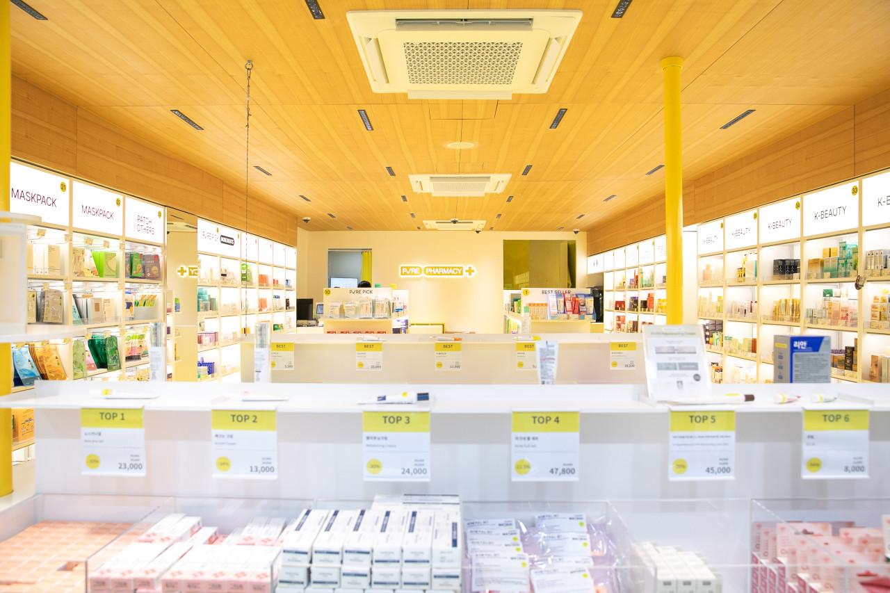 Pure Myeongdong Pharmacy interior