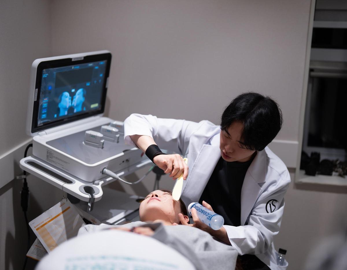 Vands Clinic Busan treatment and clinic facility image 부산 서면점 시술 장면