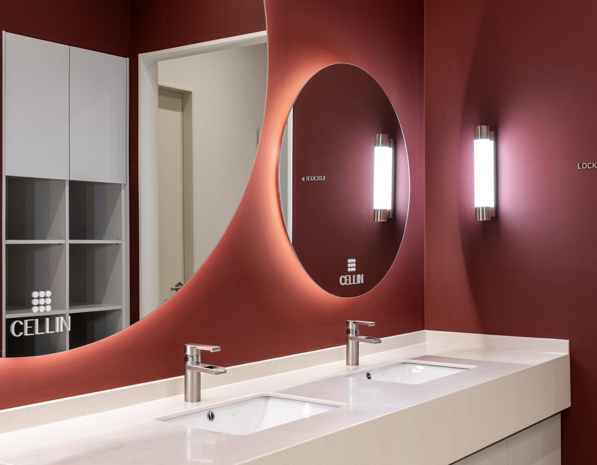Cellin Clinic Myeongdong interior and treatment image