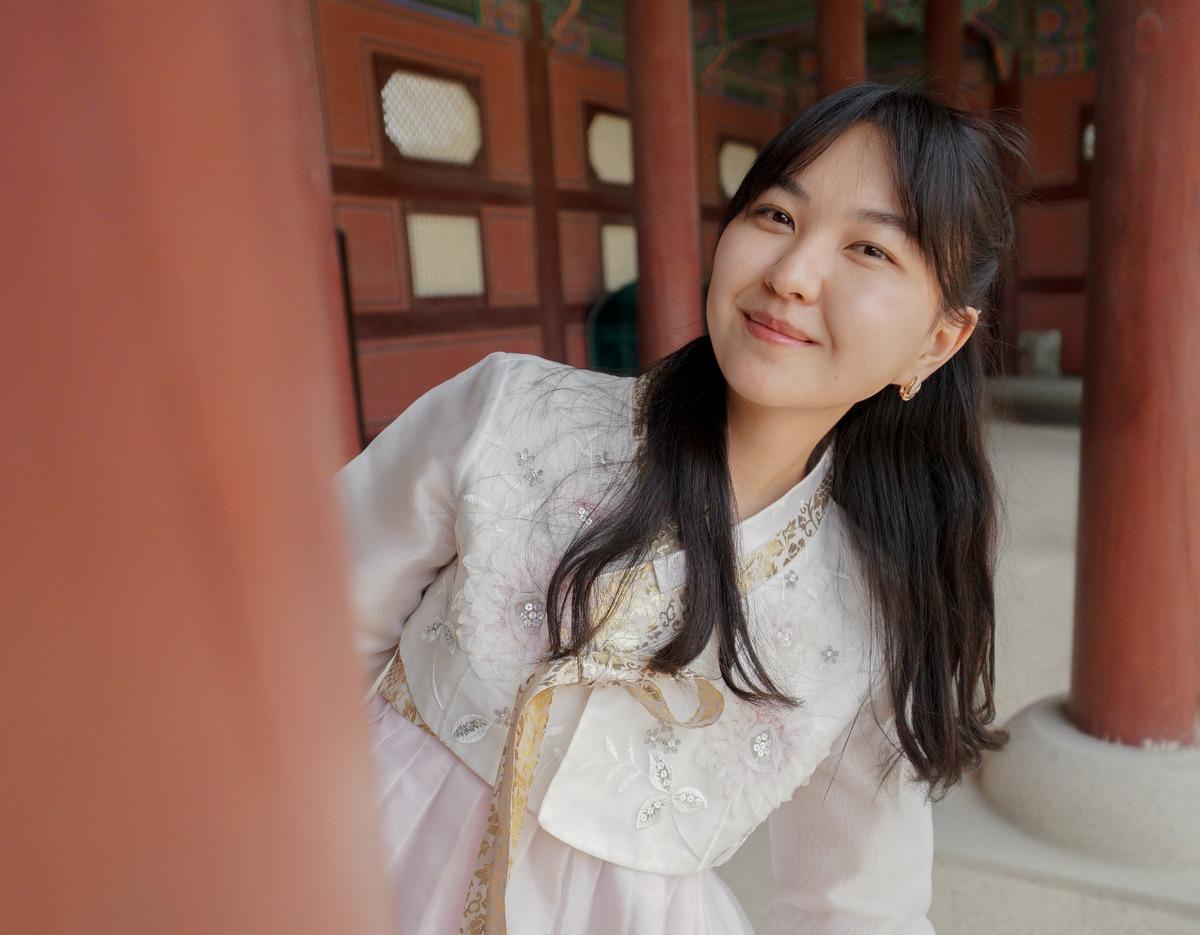 Jin Hanbok premium hanbok example photo 3