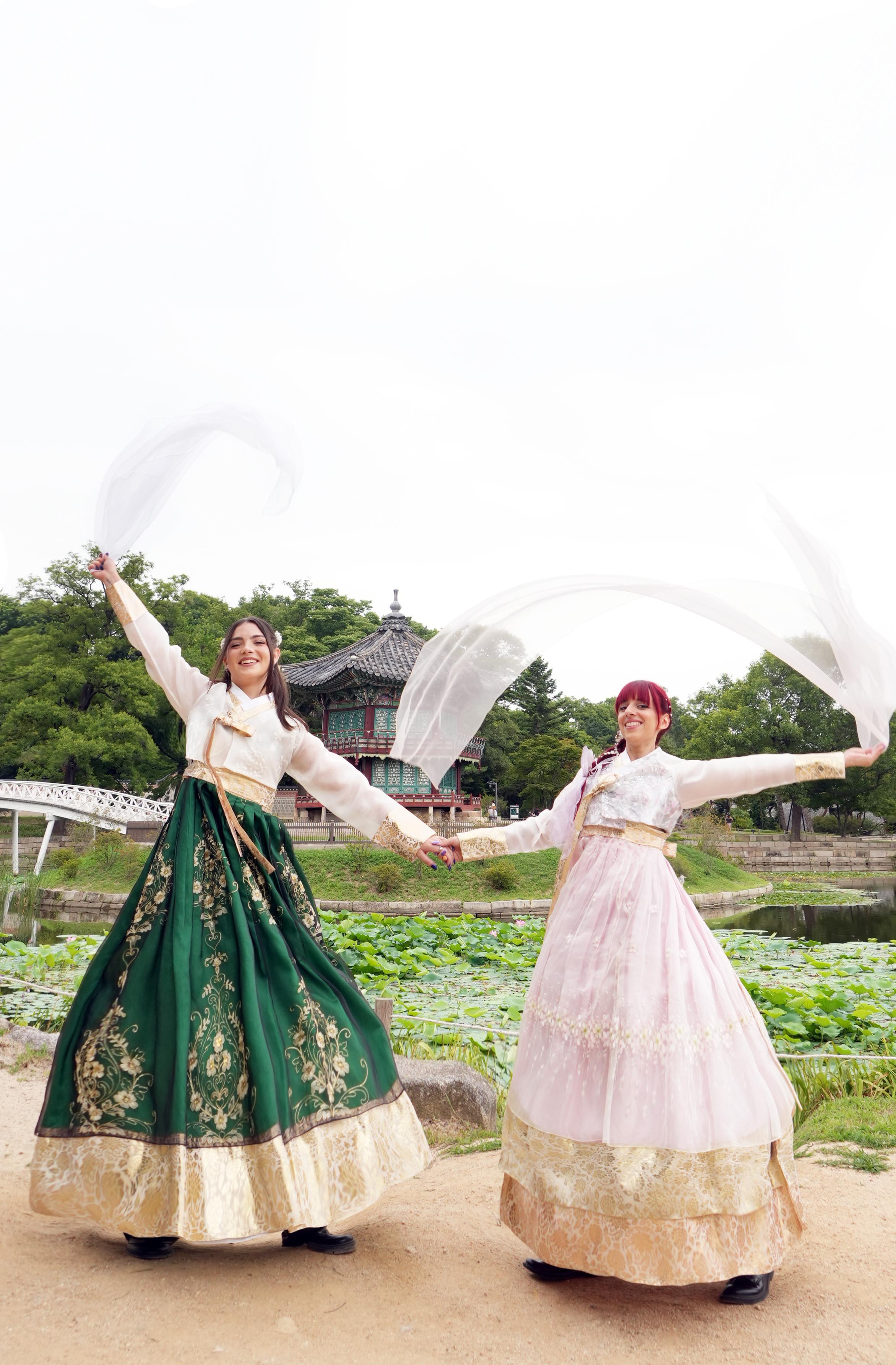 Jin Hanbok Instagrammable hanbok example