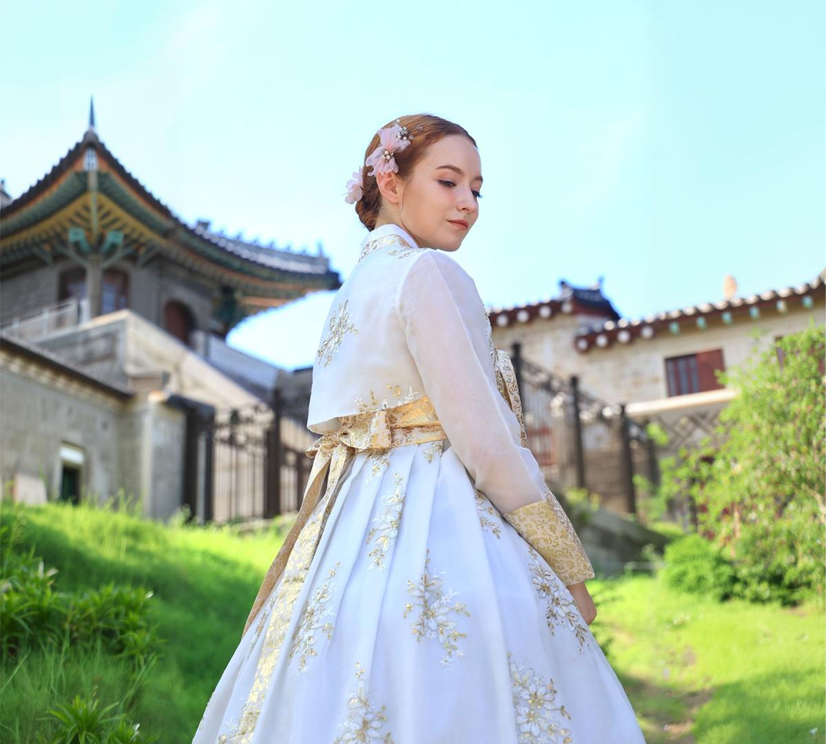 JIN HANBOK