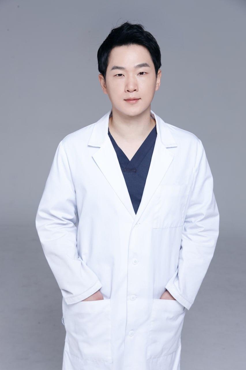 Director Jin Ho-seong