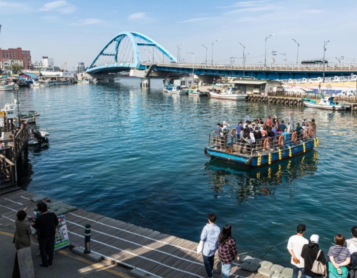 Sokcho local market