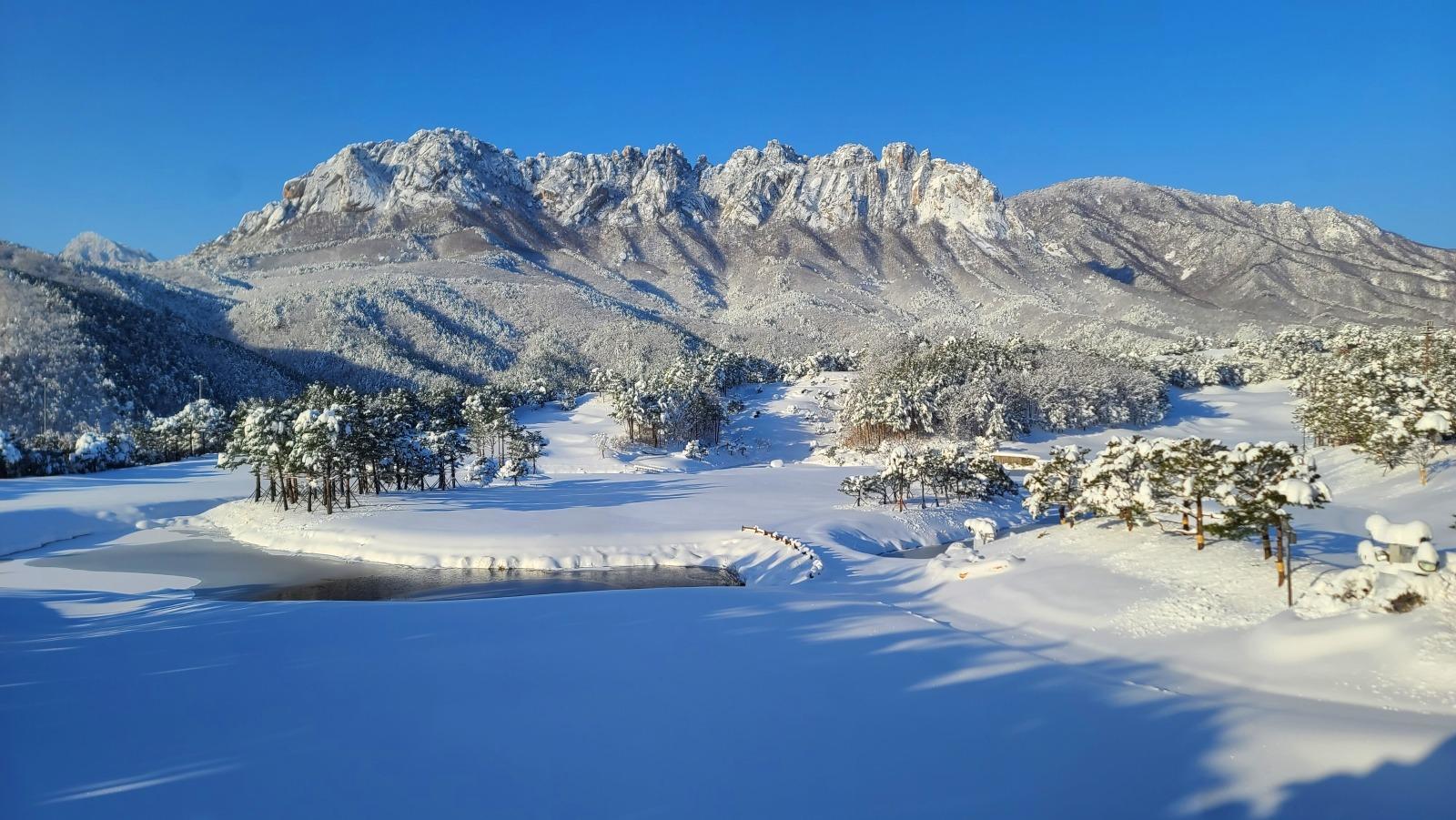 설악산 겨울 전경