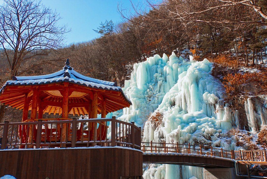 Seoraksan, Nami Island, and Eobi Ice Valley tour image