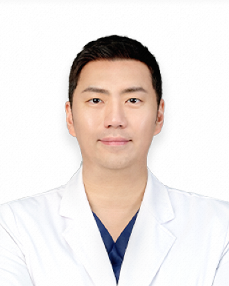Hospital Director Kang In-won