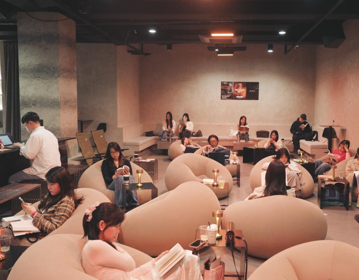 언더시티 공간에서 진행되는 Reading City 전경