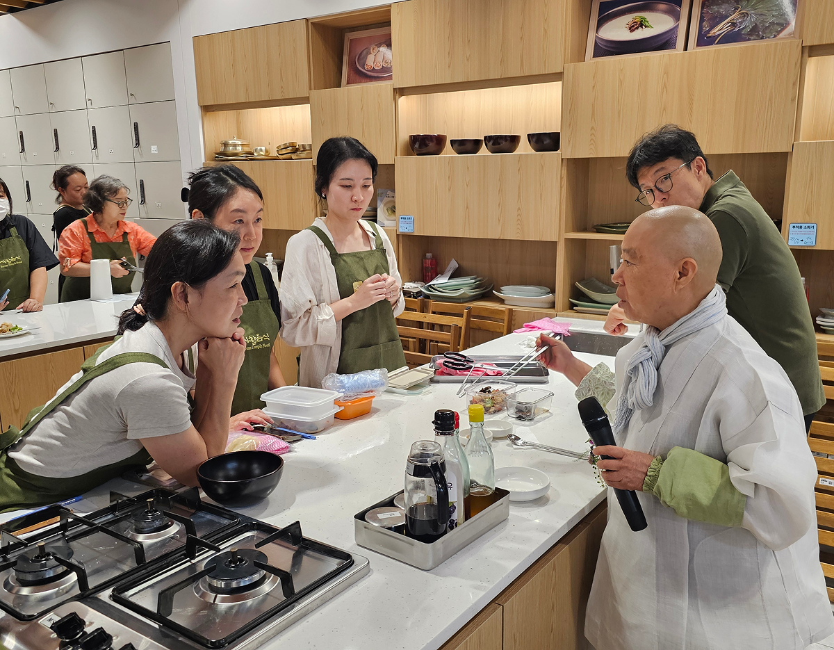 Korean Temple Food Culture Experience Center program on site
