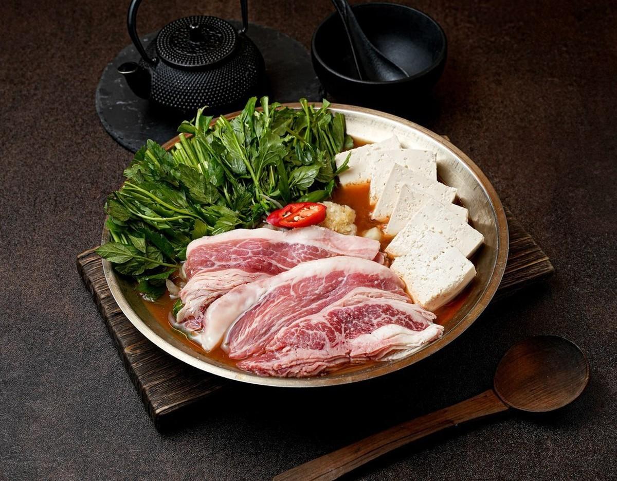 Beef Belly (Woo-samgyeop) Doenjang Hot Pot