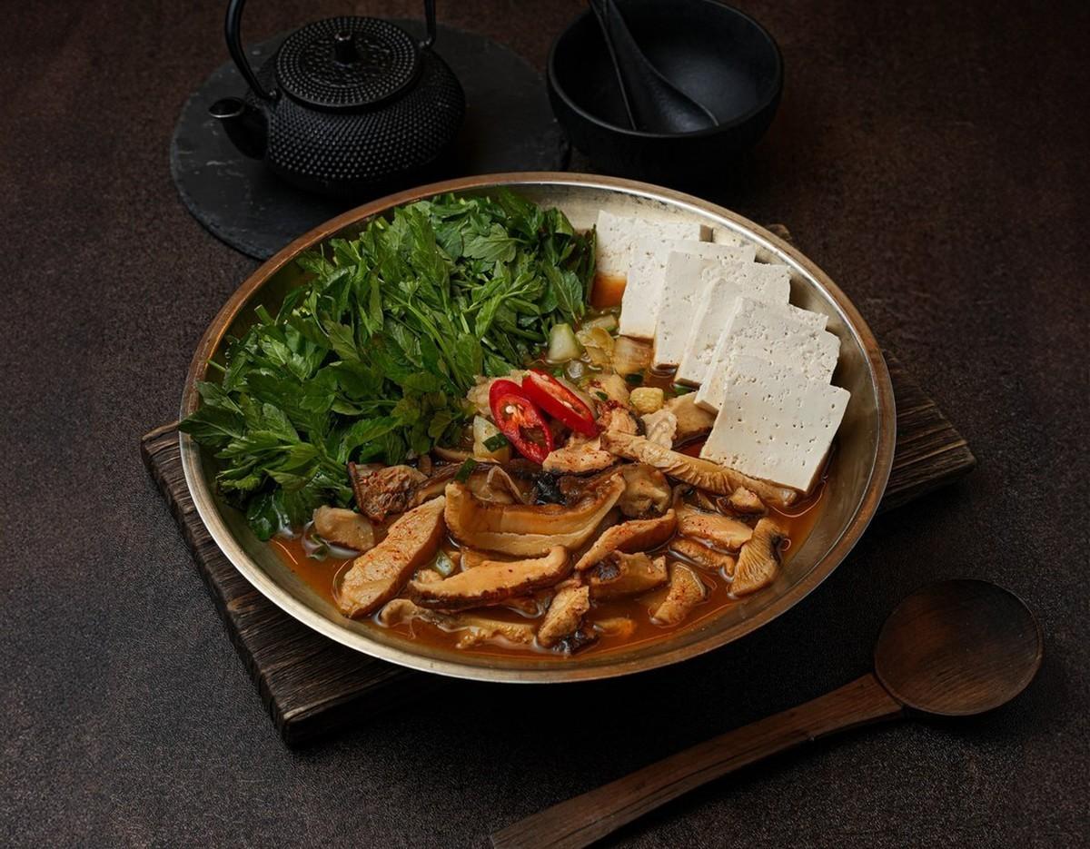 Shiitake mushroom doenjang jeongol (soybean paste hot pot)