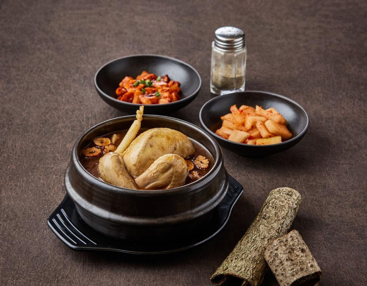 Mapo Original Samgyetang Lacquer Chicken