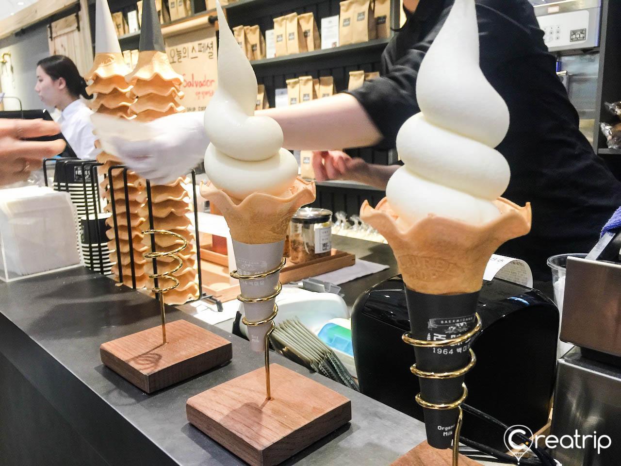 Delicious cone of milk ice cream from Baekmidang at Times Square in Yeongdeungpo, Seoul.