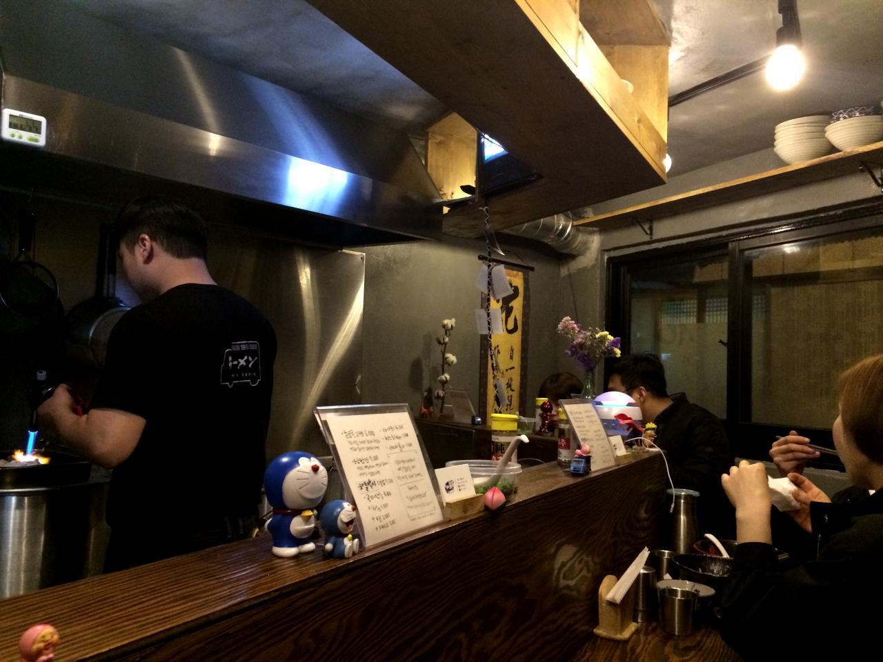 Nudel-Truck bis spät in die Nacht 5