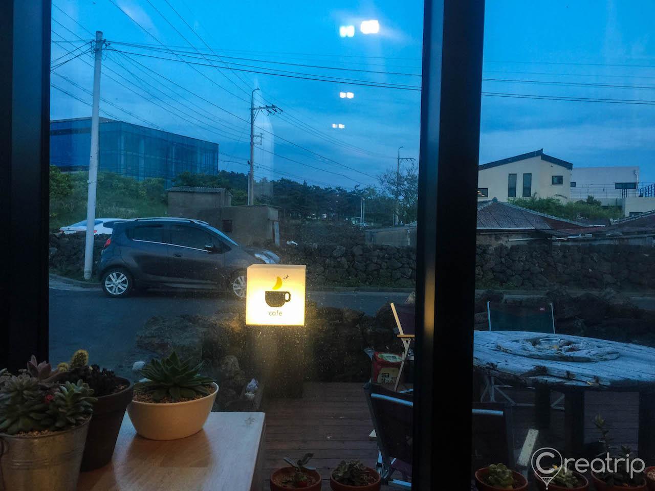 Iidy House n Café 2