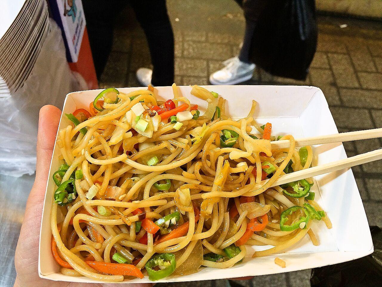 Chinese like noodles, rice noodles, and other staple food ingredients on display at the bustling 부평깡통시장 market in Korea.