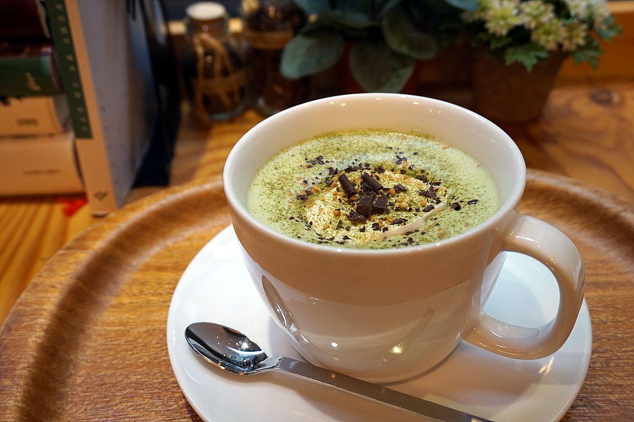 kafe MIO 8 dan 1/2 image 2