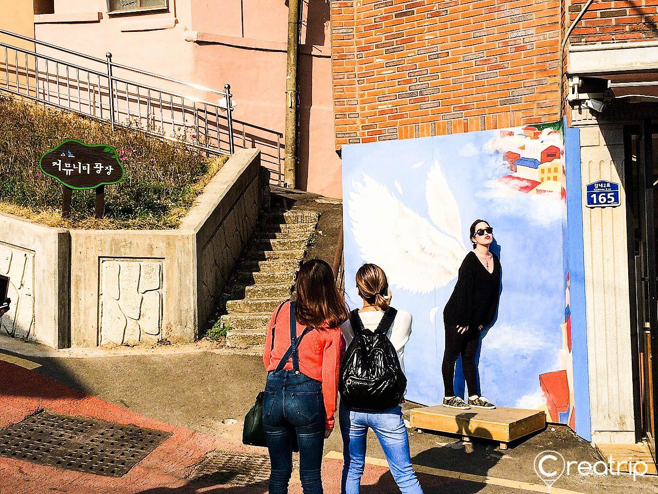 Colorful building and vibrant wall murals at the trendy 감천문화마을 photo zone in Seoul, Korea.