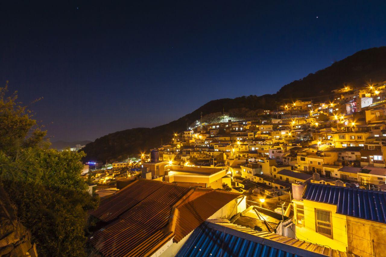 Scenic view of mountainous skyline and cultural village in Korea at 감천문화마을