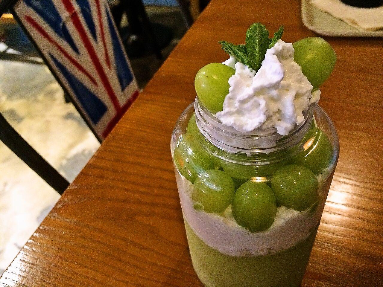 Cuisine and coffee served at 카페 유달리 in Seoul, featuring tableware, fresh ingredients, and spearmint. Try the ice cream and fines herbes dish.