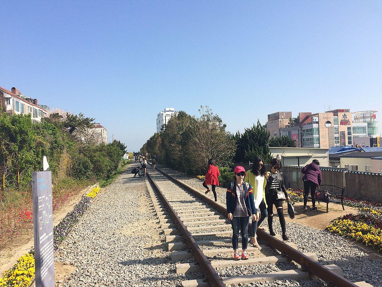 Mipo Rail road image 7