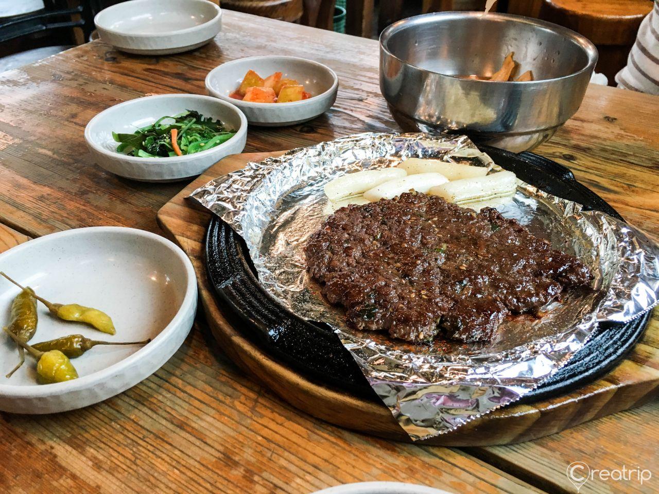 rumah pohon salju image 8