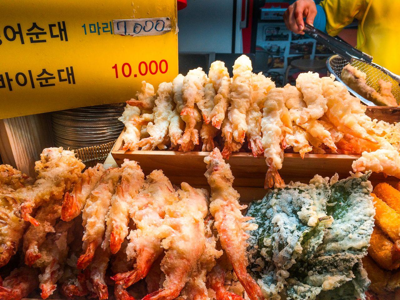 Jalan makanan goreng Daepohang image 1