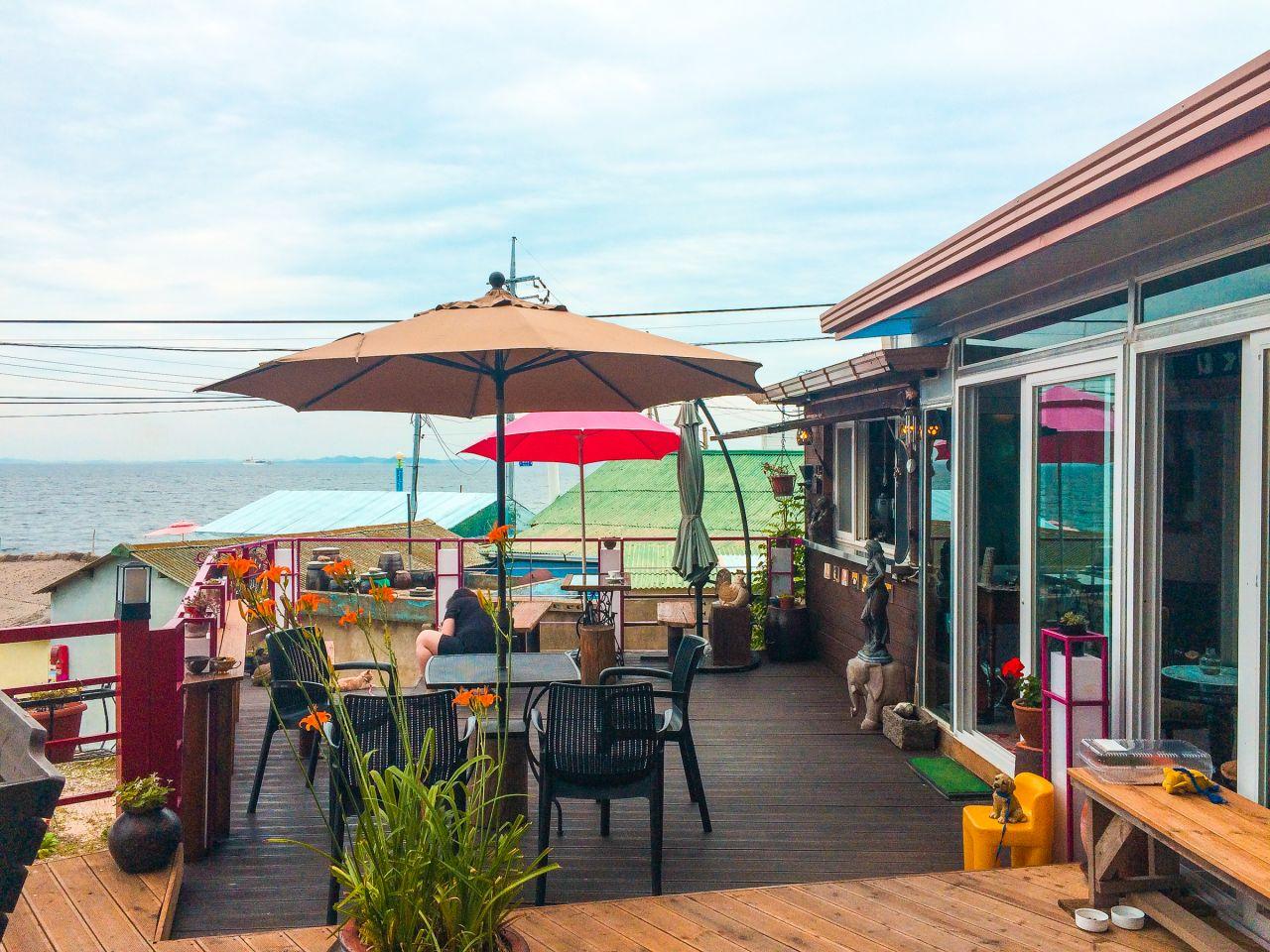 Café Tiffany image 3