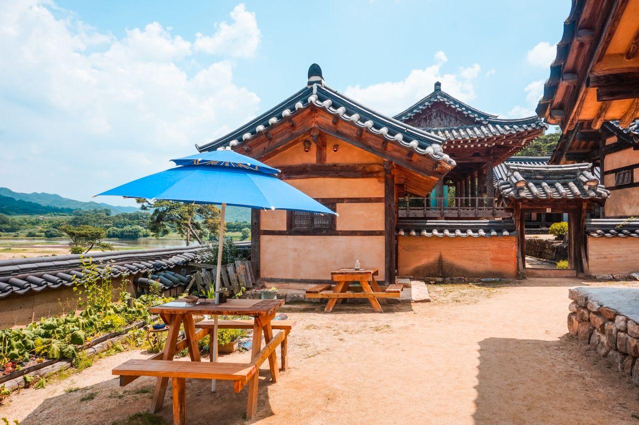 Buyong tea house ( Hwacheon seowon) 4