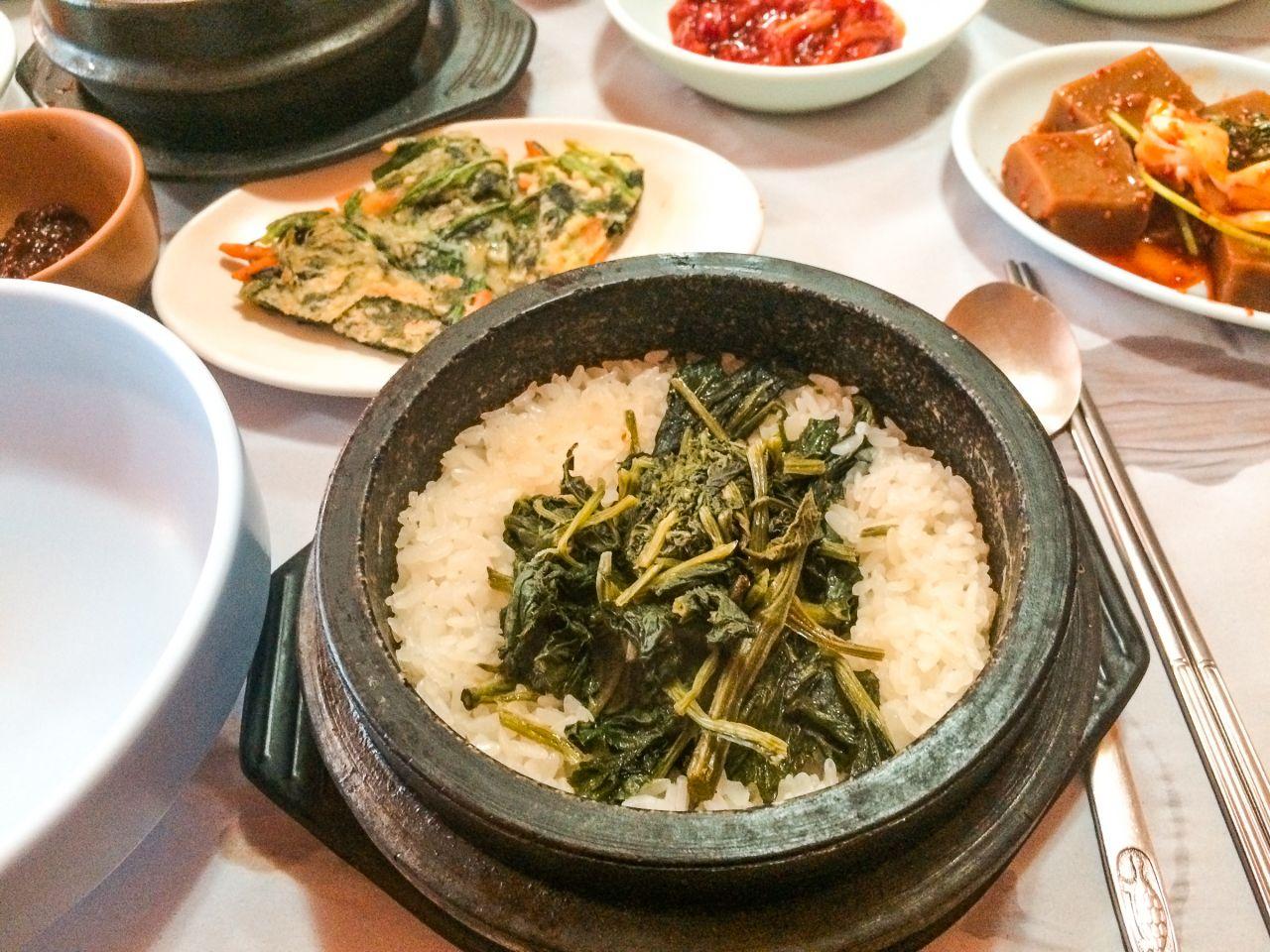 Dong-bak-gol restaurant image 1