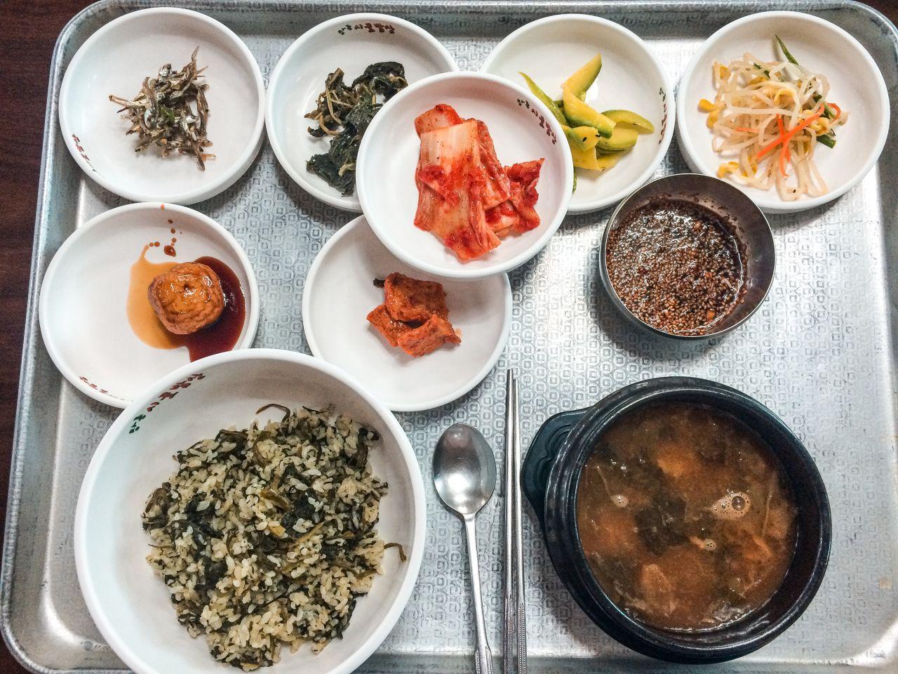 Restaurante estilo casco antiguo de Jangreng image 2