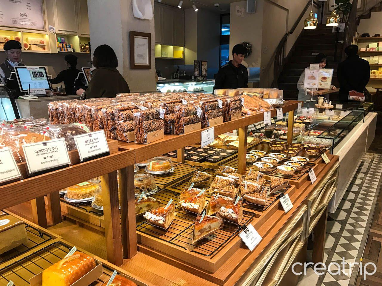 Sungsimdang Cake Boutique image 7