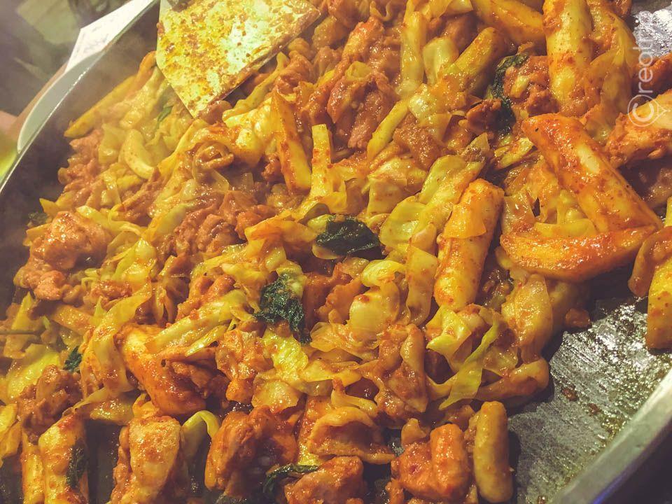 WOOMI dakgalbi image 2