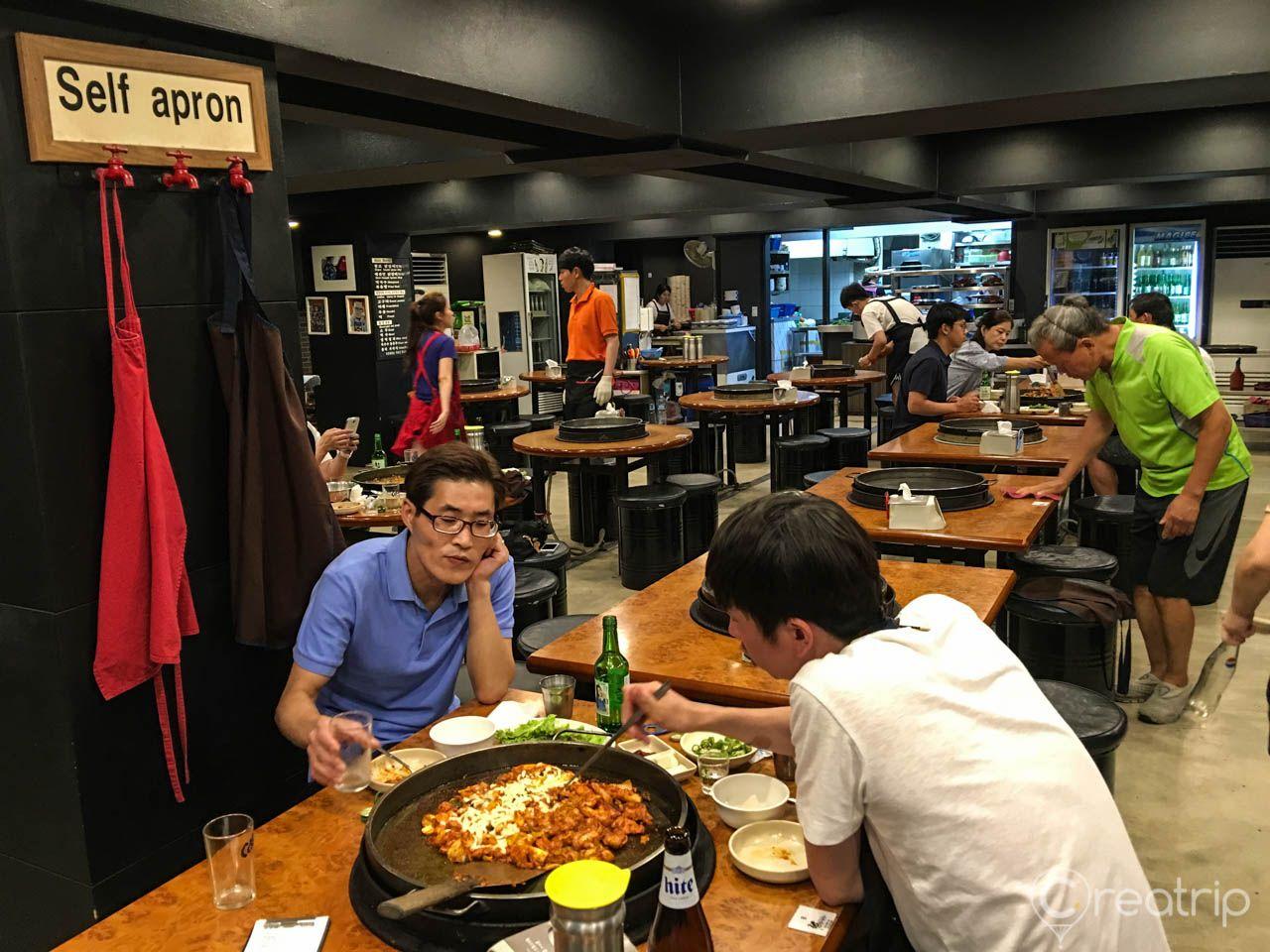 WOOMI dakgalbi image 5