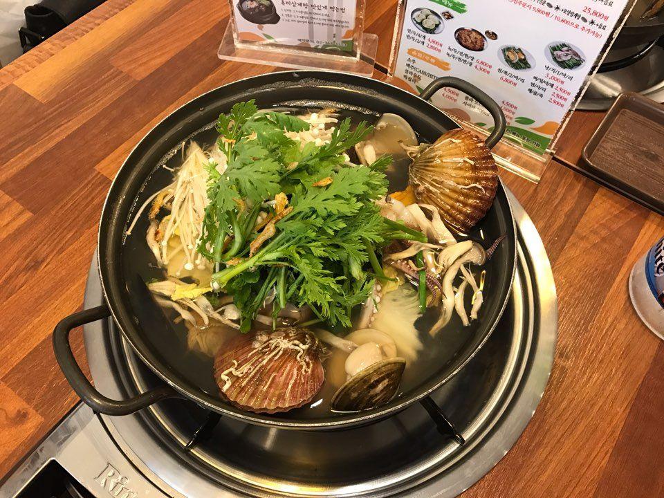 Kalguksu di pesce Shinchon image 2